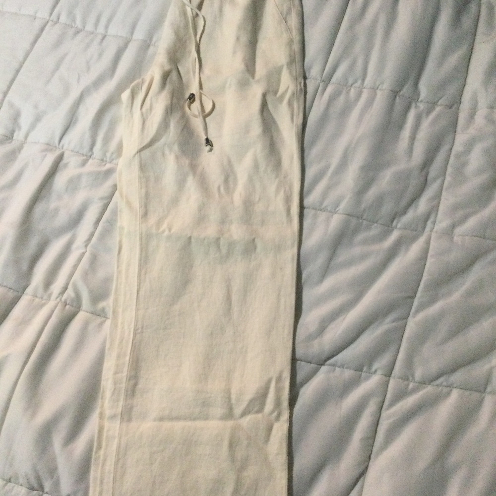 Vince Camuto size small white summer linen
